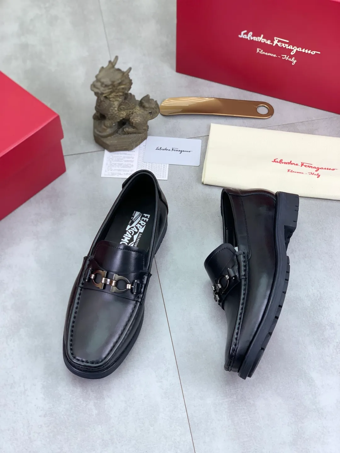 Men's shoes 💰P480 new high quality [Ferragamo/Ferragamo] latest model original imported calfskin, imported cowhide lining + original luxury metal buckle + original combination outsole Comparison without pressure Code number: 38-44 (45 customized)